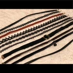 3/$7 Chokers!!❤️ comment below!